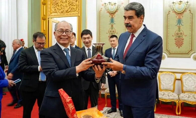 Мадуро Китай